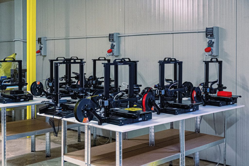 Prodotti chimici per la galvanica, semilavorati in rame. Miscelatura, bagni galvanici, bronzature e coloriture, elettrolucidatura, stripper, vernici